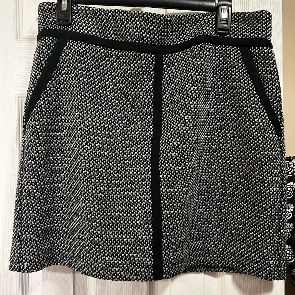 LOFT Black and White A-Line Skirt